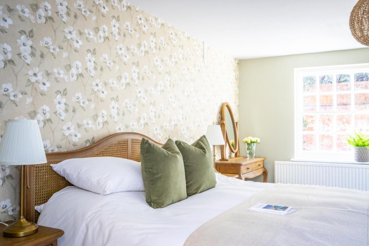The White Horse Hotell Faversham Exteriör bild